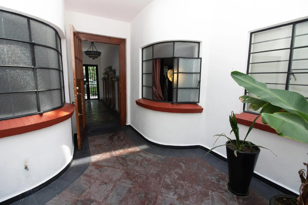 La Condesa: Beautiful Designed Studio