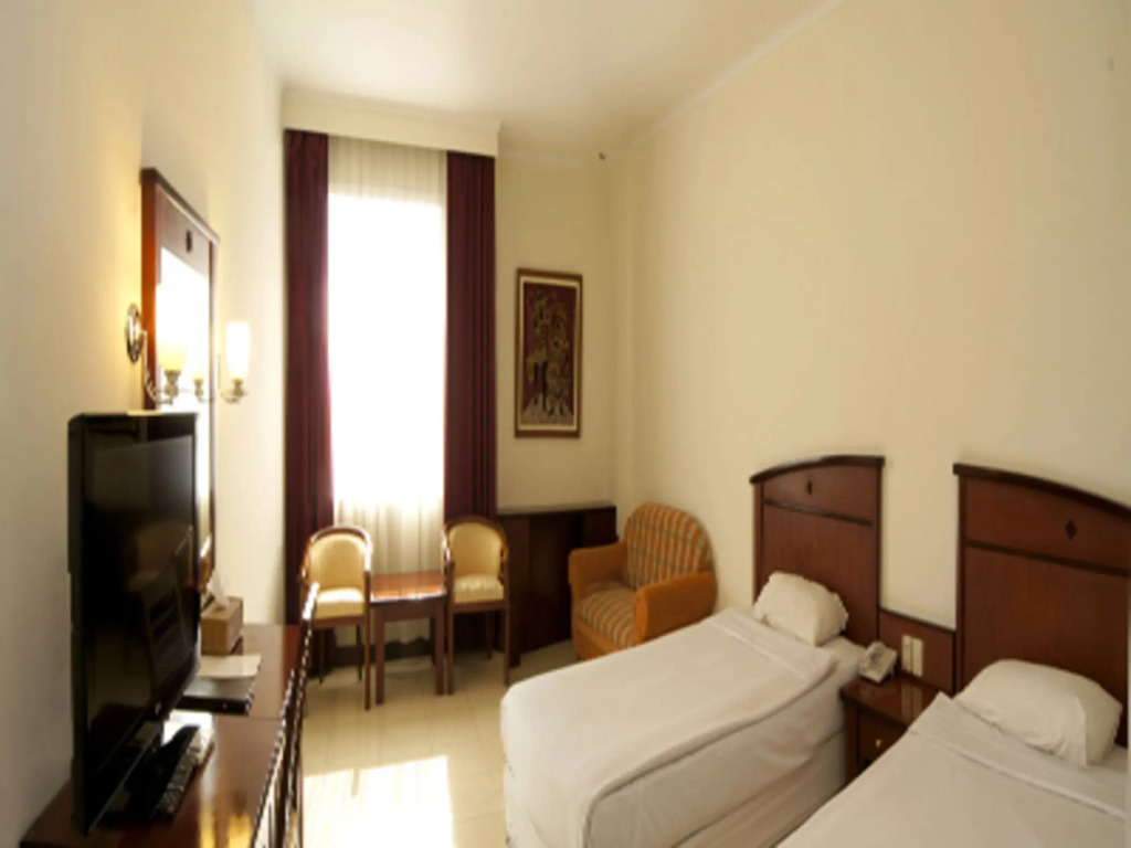 Karlita Hotel Tegal