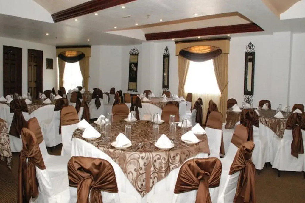 Business Hotel & Suites María Bonita