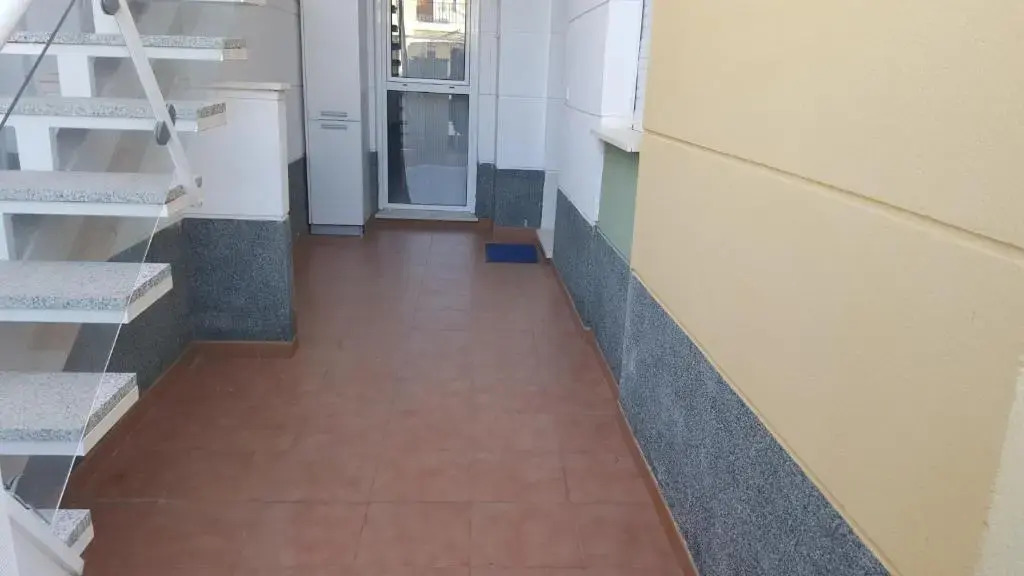 Apartamento en Vera a 300 m de la playa, con patio y salida directa a calle