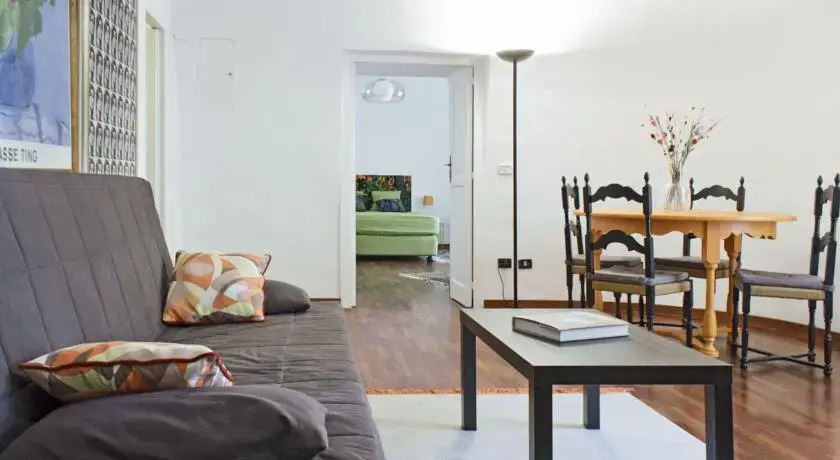 Piazza dei Martiri Halldis Apartment