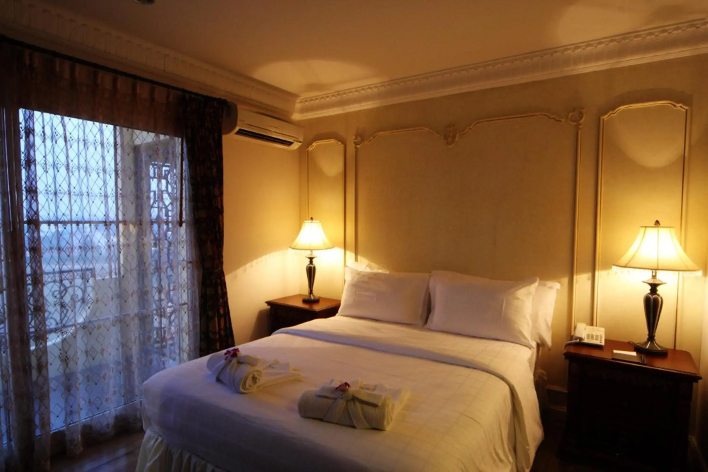 Four Seasons Place Pattaya