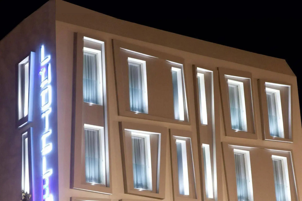 LHotel