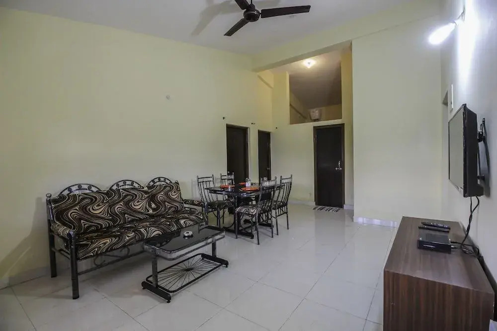 OYO 10917 Home Breezy 2BHK Near Calangute