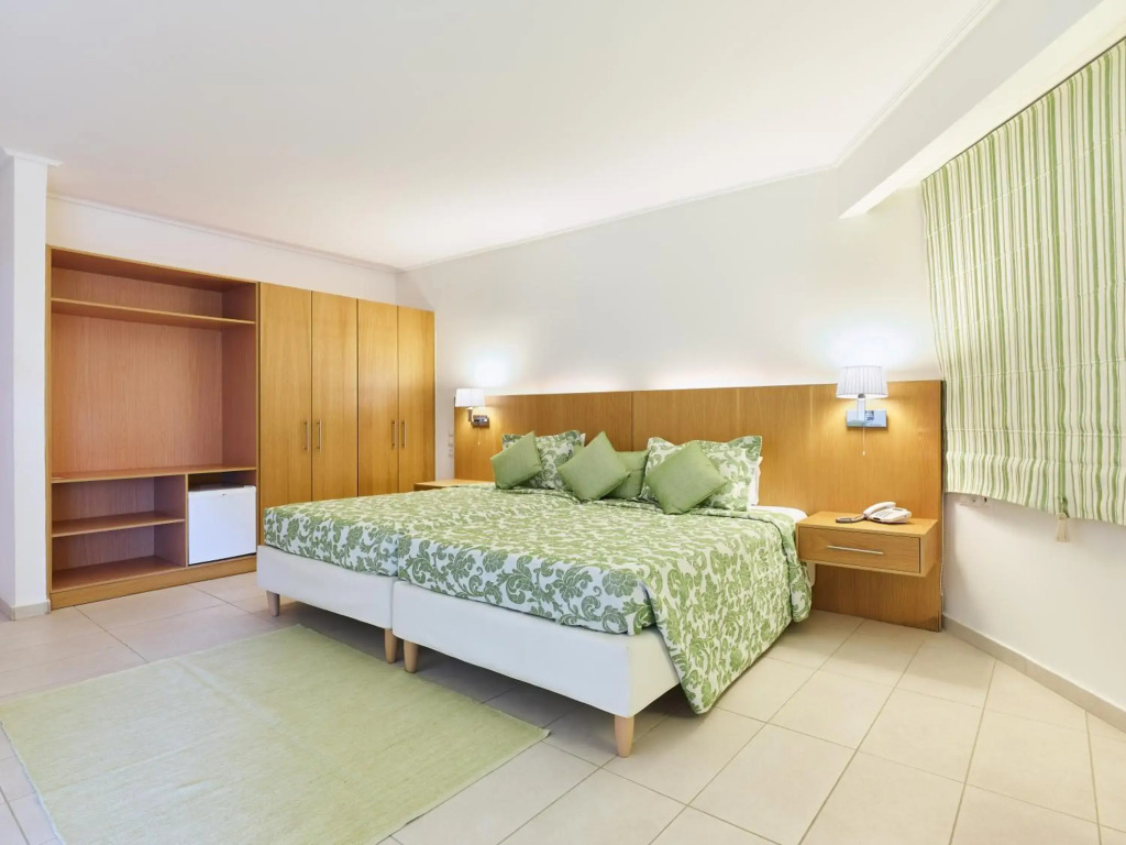 Comer Kinetta Beach