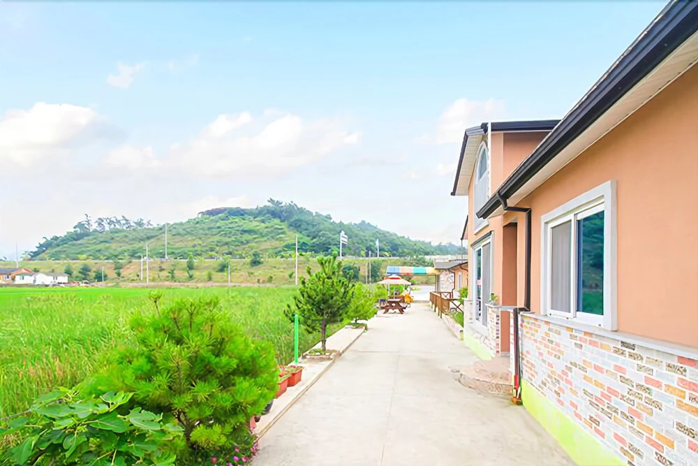 Suncheon Bay Pine Scent Pension