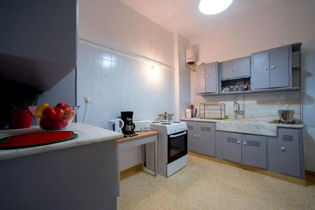 Central 5 Room Apartment