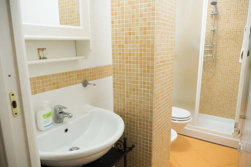 Casa Bella Marconi is an Apartment of 34 Square Meters. Clean, Bright, in the Heart of the City