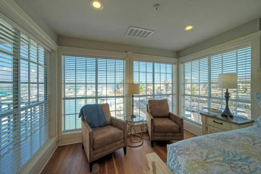 Blue Marlin & Dolphin Buyout Marina-front Escape for 10 Guests Walkable Access to Port A
