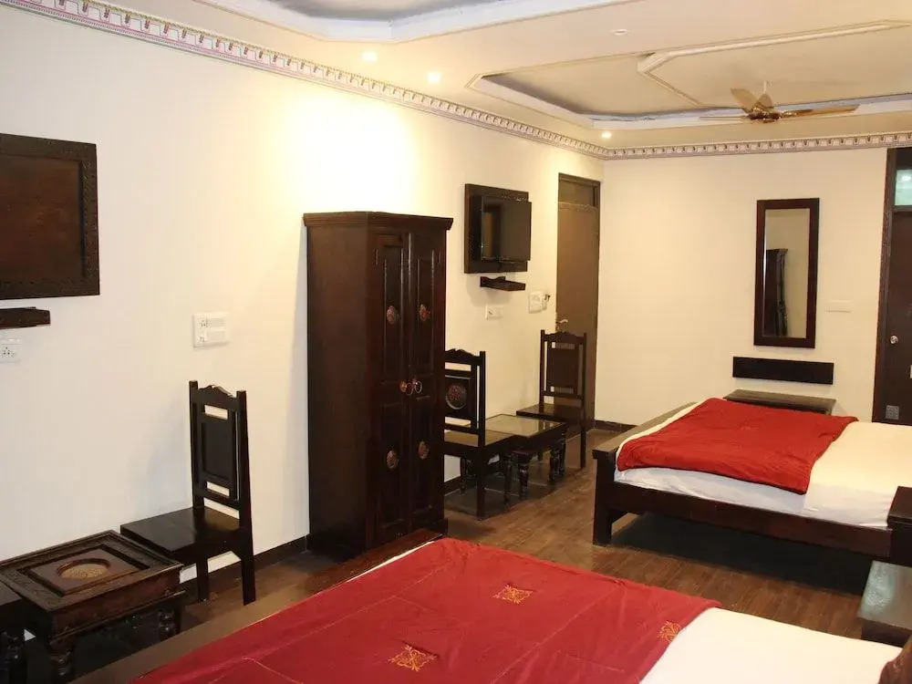 Hotel Surya Garh