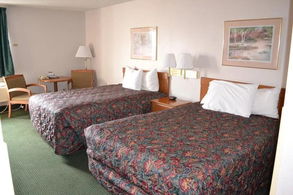 Countryside Inn & Suites Omaha East-Council Bluffs IA