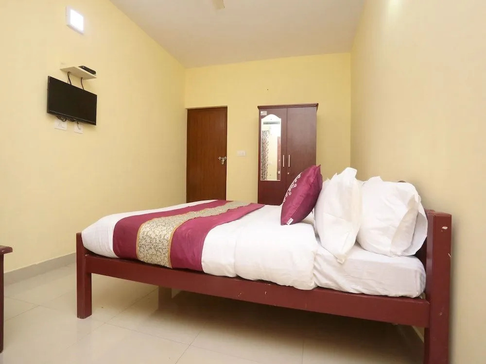 OYO 10716 Hotel Chingly Residency