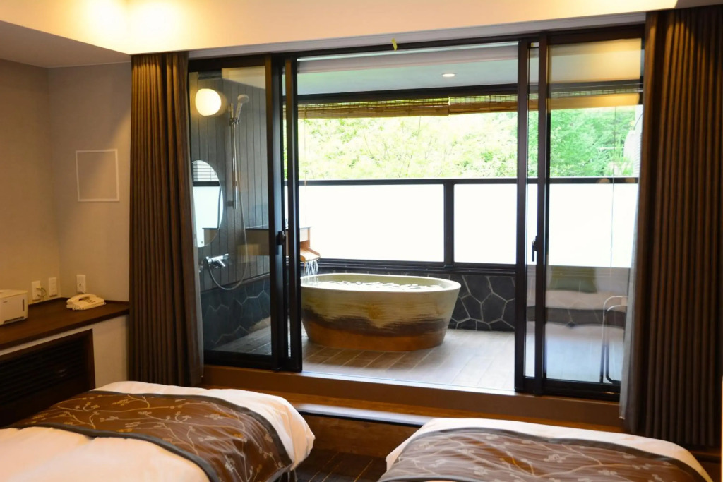 Karuizawakurabu Hotel 1130 Hewitt Resort