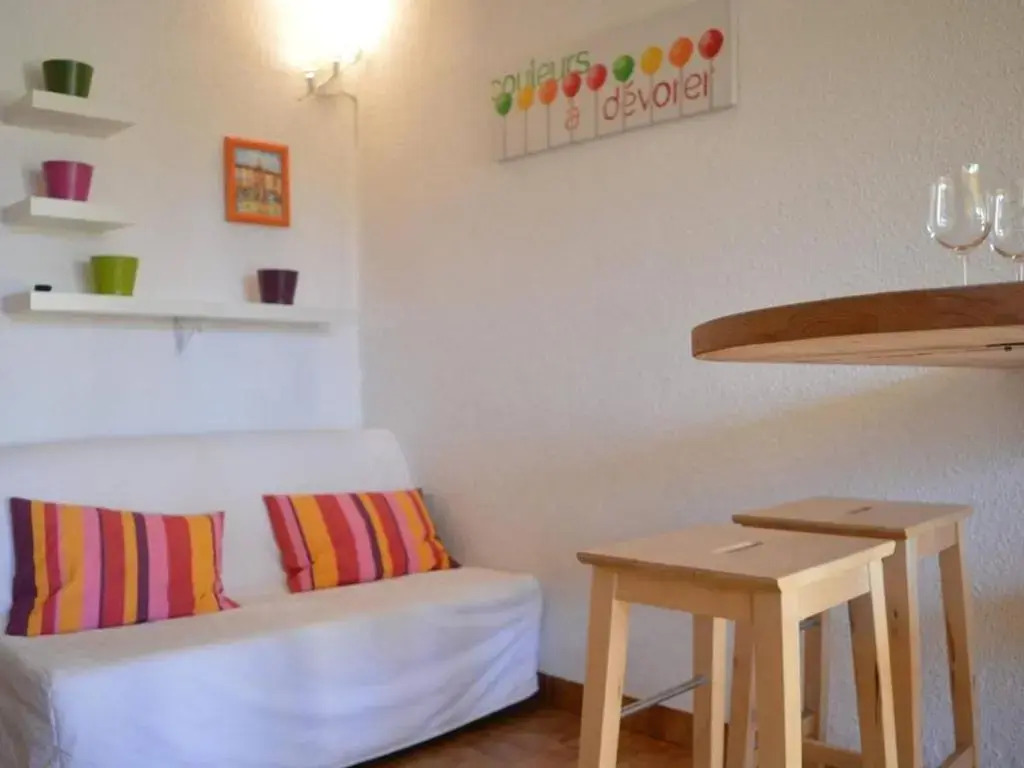 Appartement Le Lavandou, 1 pièce, 4 personnes - FR-1-251-269