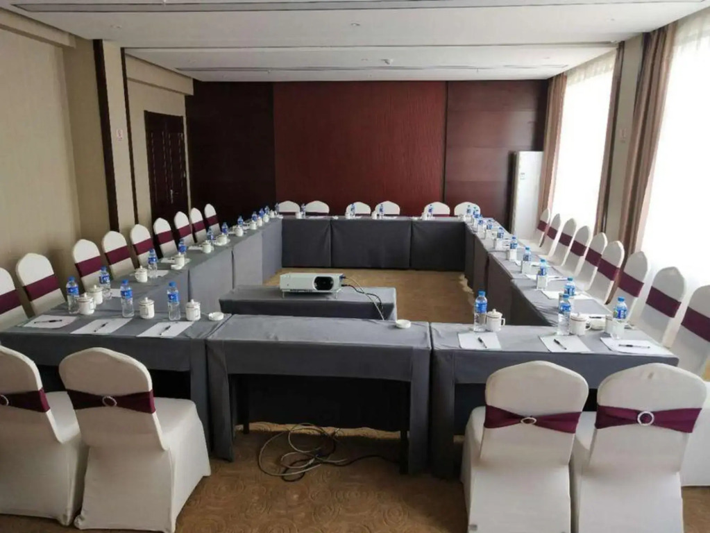 Homeinn Selected Hotel (Kunming Dianchi Road)