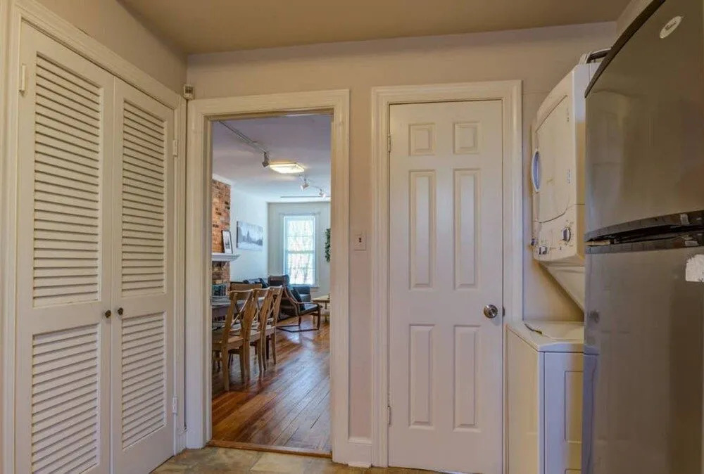 3BR Colonial House w/Parking by CozySuites