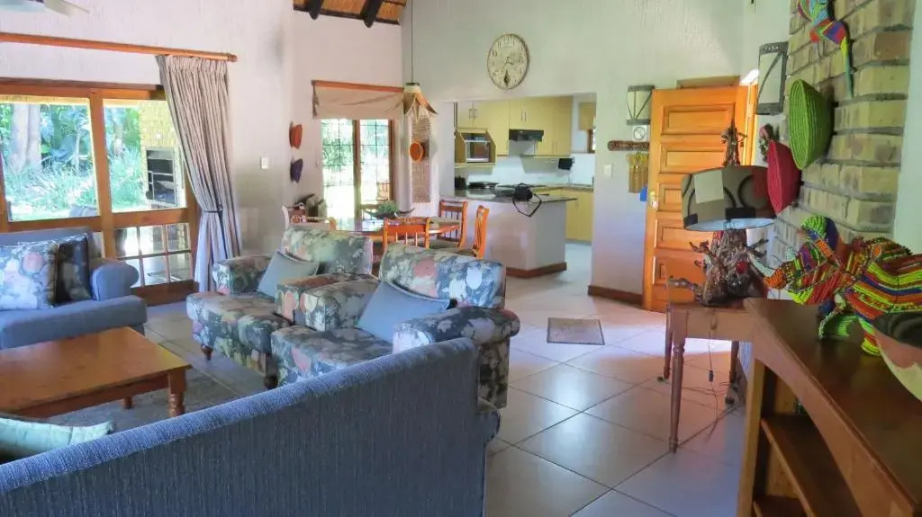 Kruger Park Lodge - AM8 - 3 Bedroom Chalet