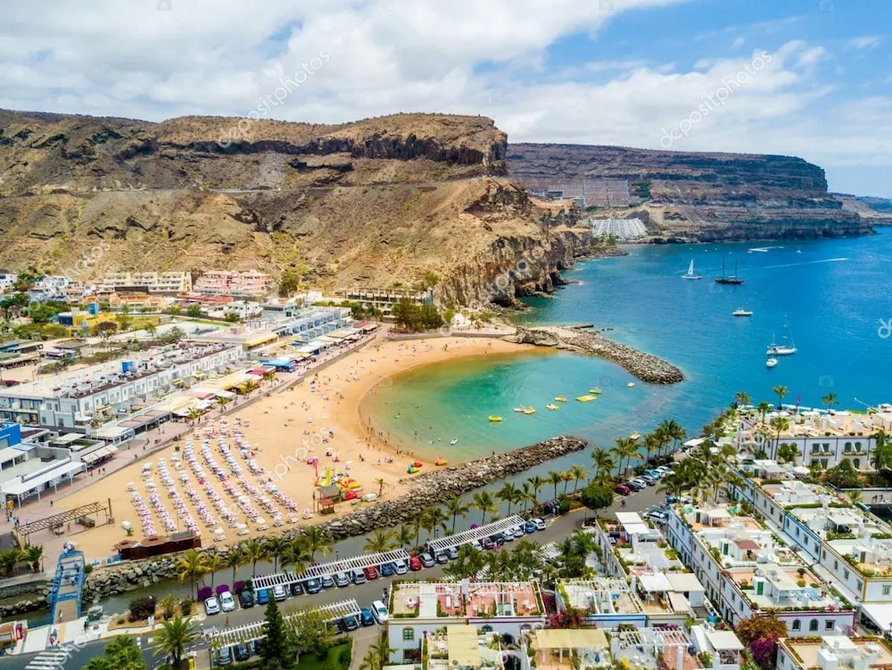 Harbour n 233 Playa de Mogan