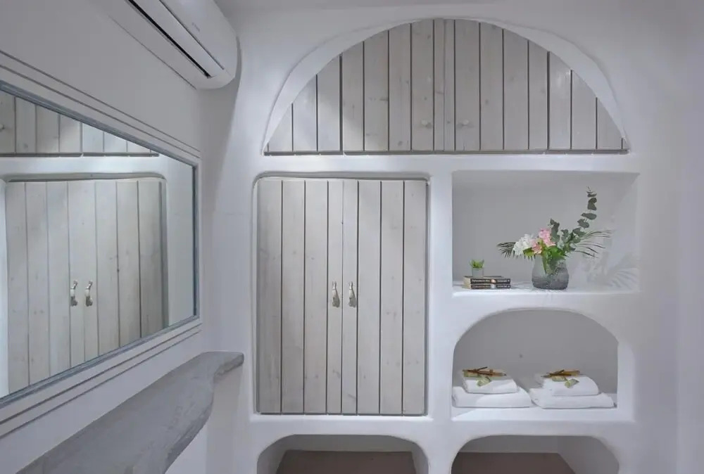 Fulfill your Holiday Dreams at Mikonos