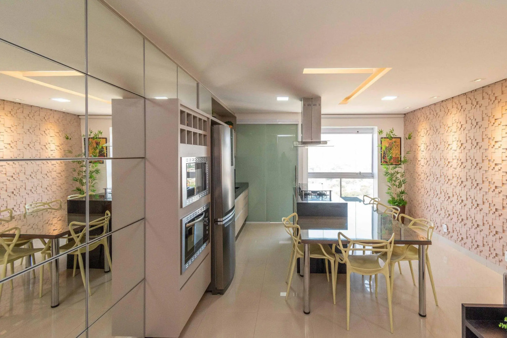Elegante apartamento de 2 quartos no Setor Bueno - Andar Alto - Ed. The Expression - TH2202