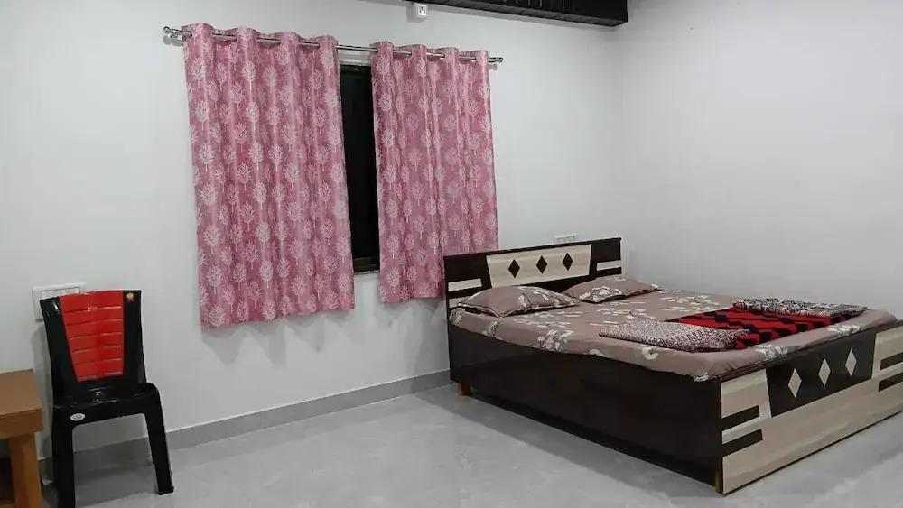 Bungalow 3bhk