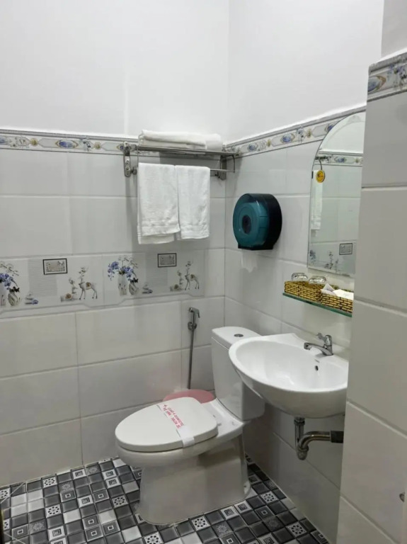 ĐỨC THẠNH HOTEL