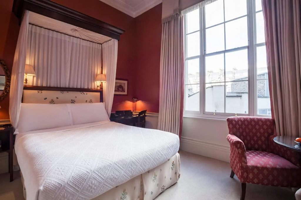 Roseate House London