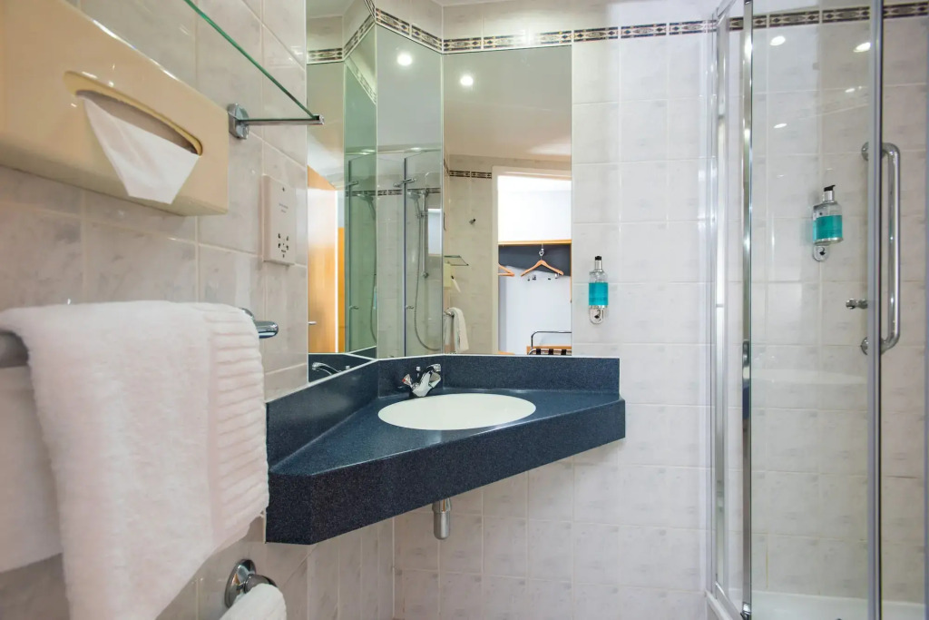 Holiday Inn Express Gloucester - South by IHG