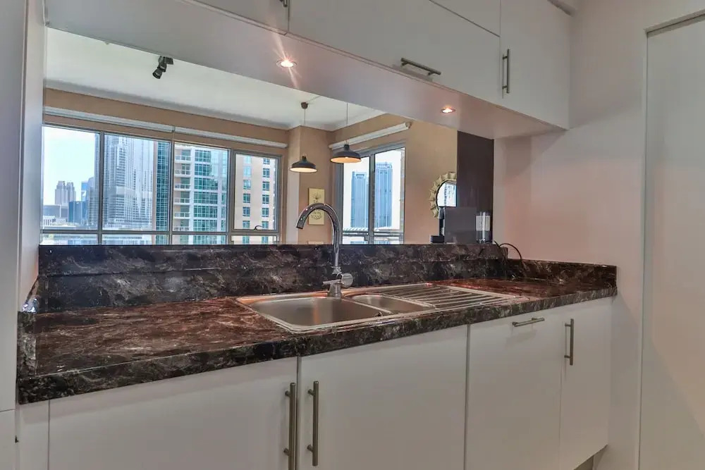 HiGuests - The Residences Tower 8