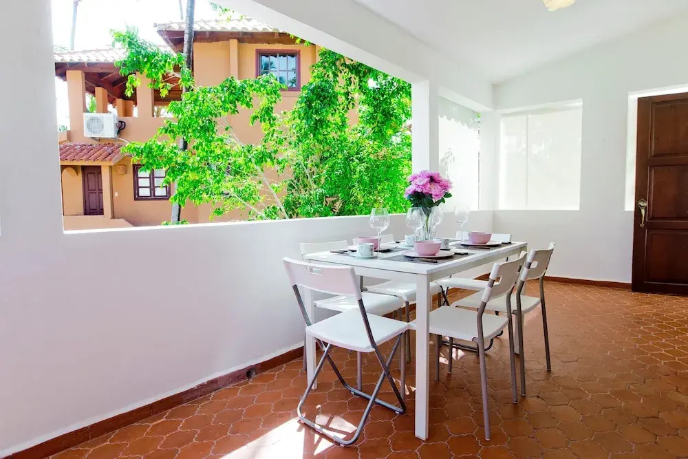 New & Modern Apartment Close to the Beach