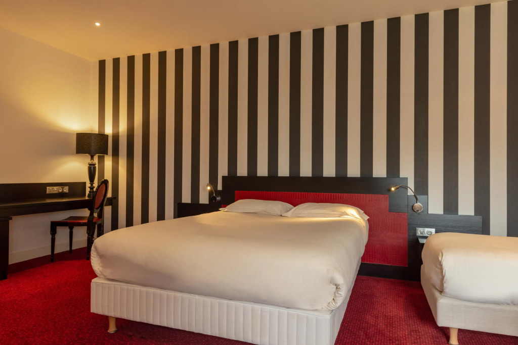 The Originals Boutique, La Maison Rouge, Lens Ouest