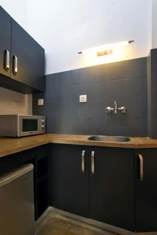 Delmare Aristotelous 7