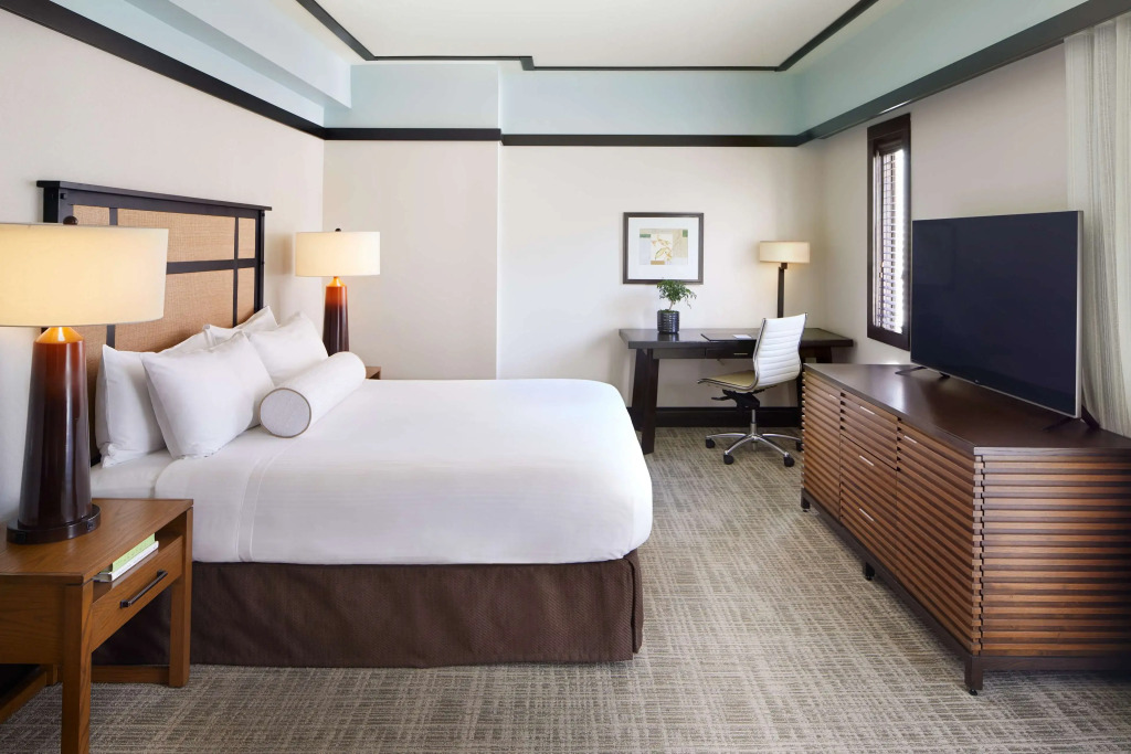 Ambrose Hotel