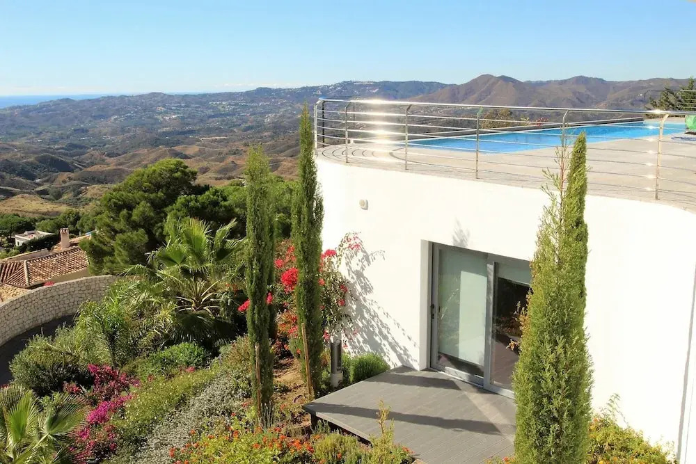 Waterfront Villa Las Golondrinas