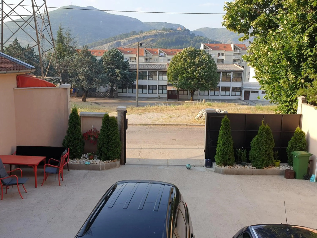 Mango Apartments