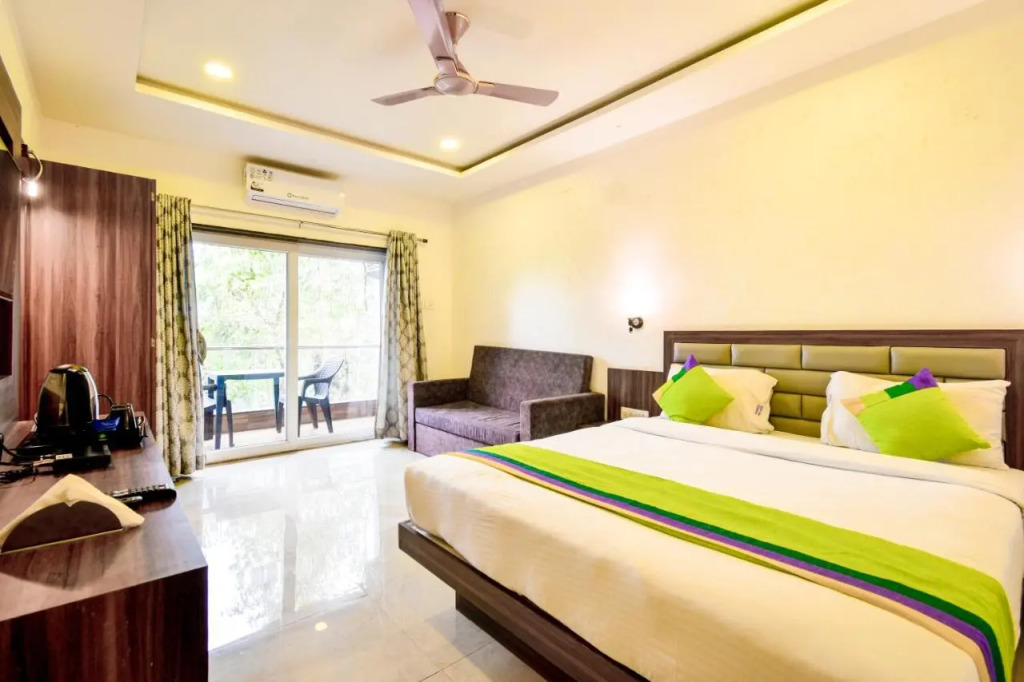 Treebo Prince Palace With Swimming Pool