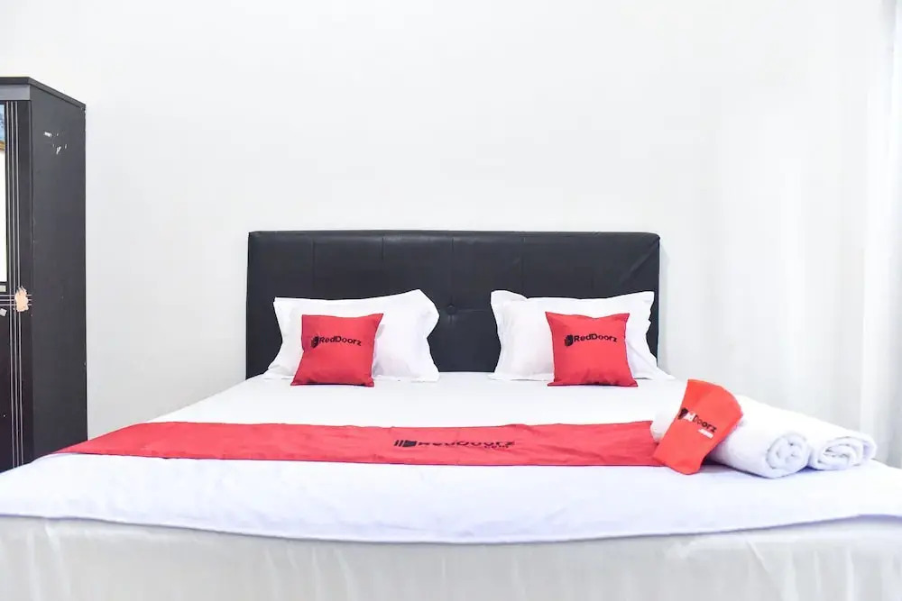 KG Kanaka Giana Hotel by RedDoorz