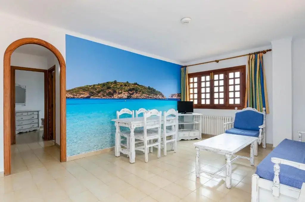 Sol y Mar Apartments