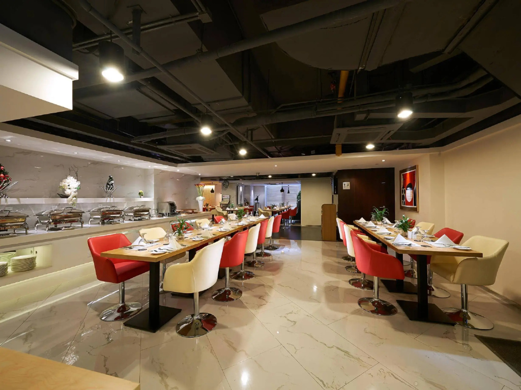 Starr Hotel and Serviced Apartment -Shanghai Jingan Railway Station