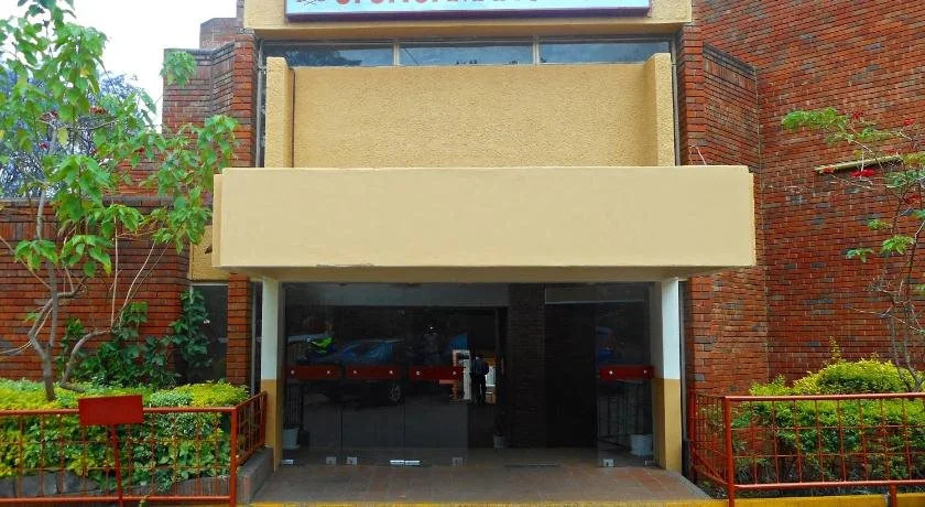 Ufungamano House