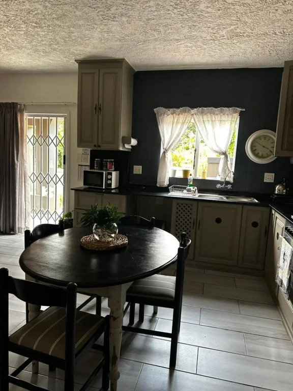 Nonna's Cottage
