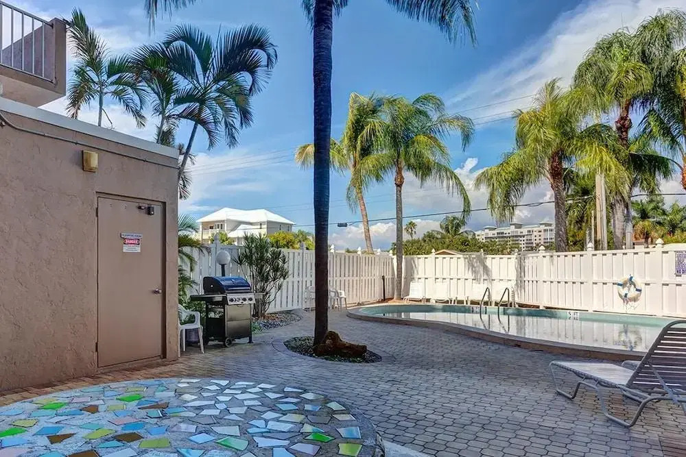 Castle Beach 105 - Two Bedroom Condo