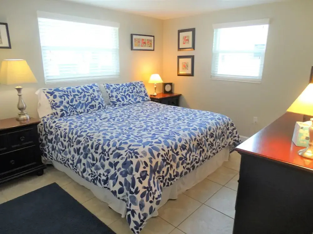 Aloha Kai Unit 54 2 Bedrooms 1 Bathroom Apts