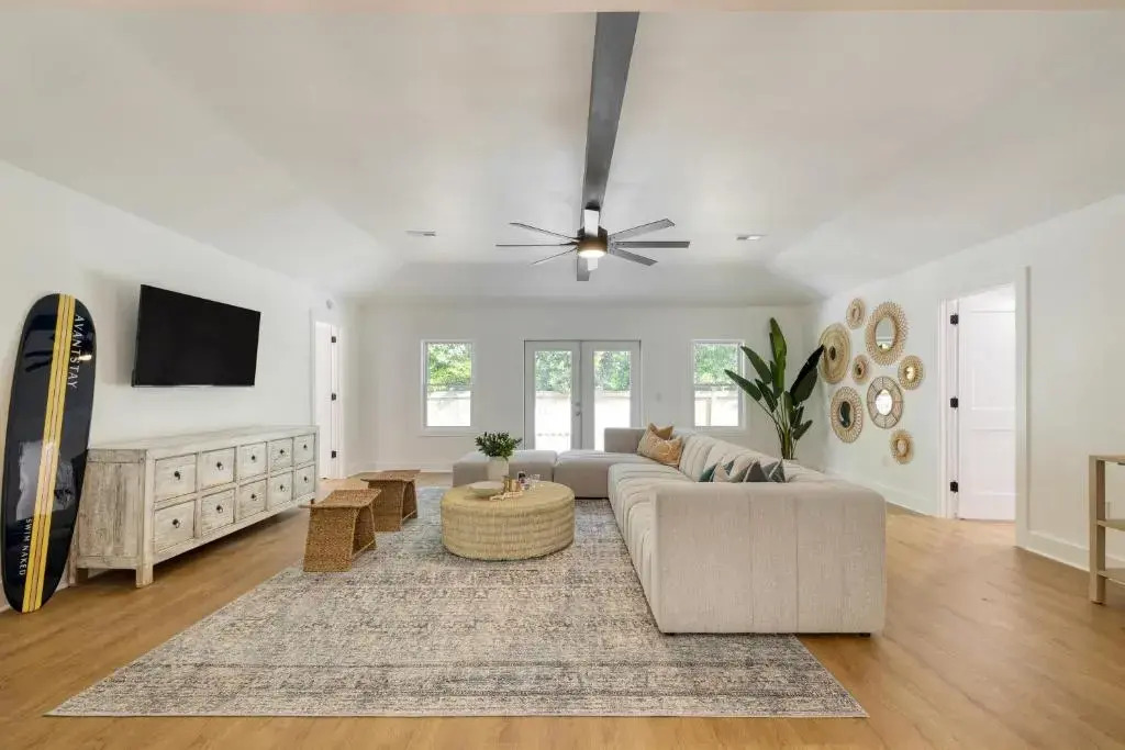 Lumie by Avantstay 5BR Ranch w/ Firepit + Patio
