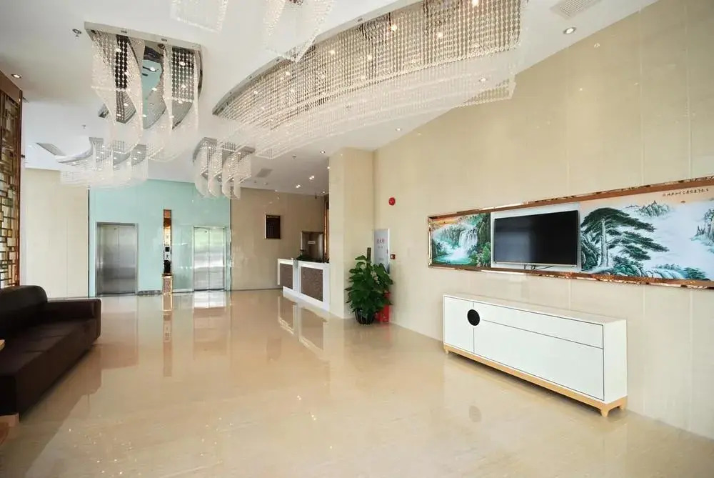 Longquan Xuri Hotel