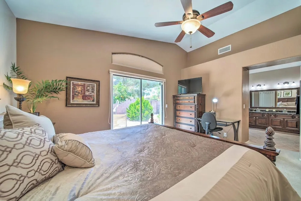 Hot Tub Relaxation & Golfing: Bright Chandler Home