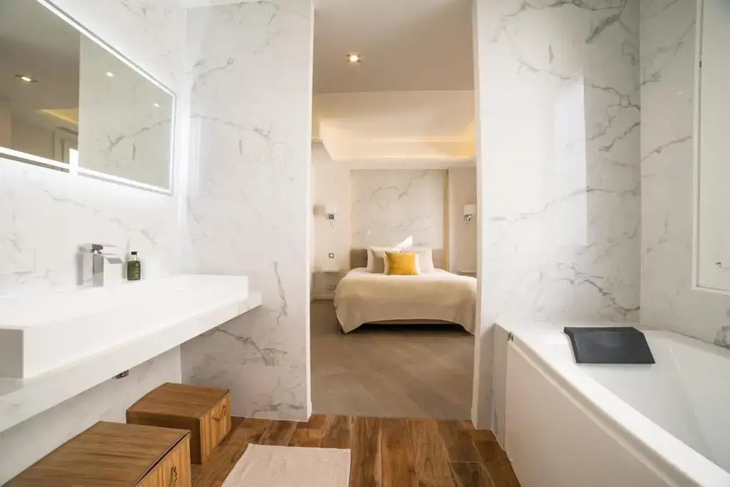 Superb Modern 2BR Flat Close to Croisette
