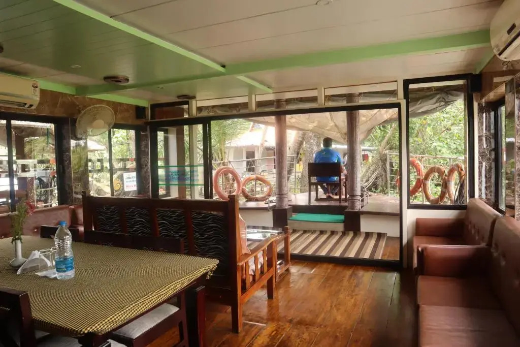Kera Houseboats Alleppey