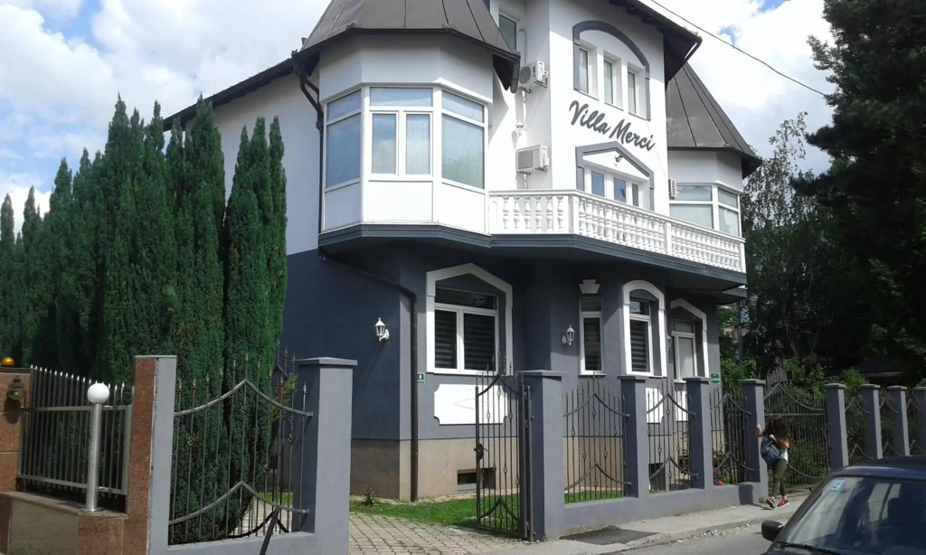 Apartment VILLA MERCI