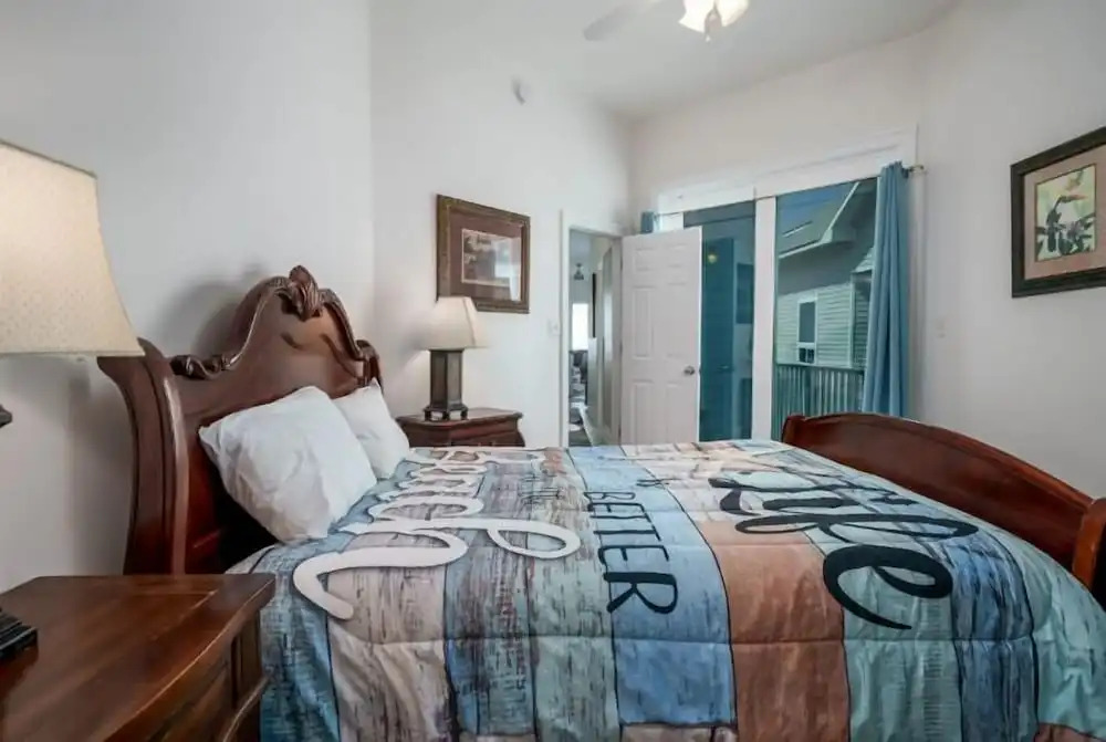 Courageous Beach House Suite D